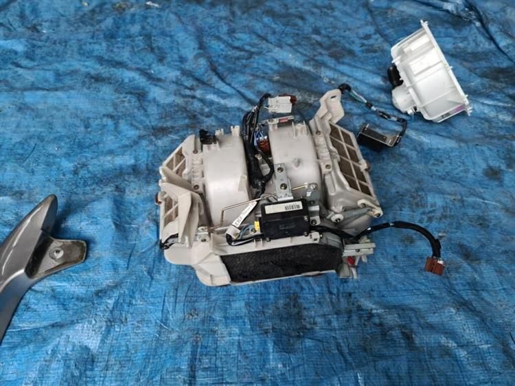 Мотор печки Хонда Легенд в Кургане 206136