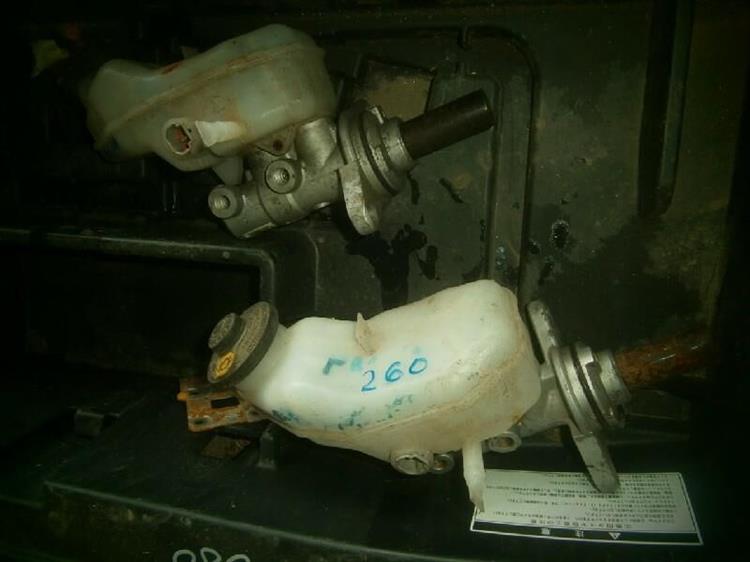 Главный тормозной цилиндр Тойота Премио в Кургане 73101